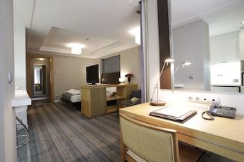 Housez Suites And Apartments - Special Class
