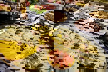 Housez Suites And Apartments - Special Class