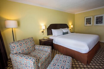 Courtyard By Marriott Toluca Airport