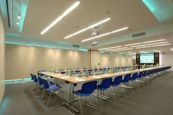 Atrion Hotel
