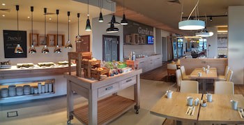 Holiday Inn Prague Airport by IHG galeri fotoğrafı