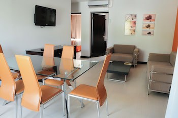 Talk Of The Town Hotel And Beach Club