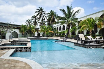 Talk Of The Town Hotel And Beach Club