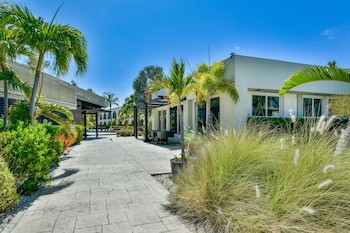Talk Of The Town Hotel And Beach Club