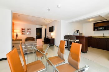 Talk Of The Town Hotel And Beach Club