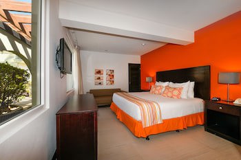 Talk Of The Town Hotel And Beach Club