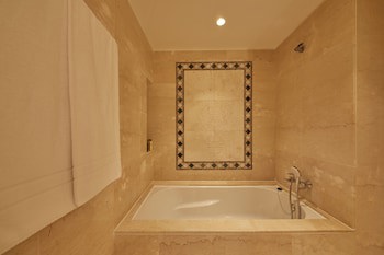 Secrets Bahía Real Resort & Spa - Adults Only (+16)
