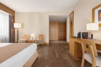Lazart Hotel, Trademark Collection By Wyndham