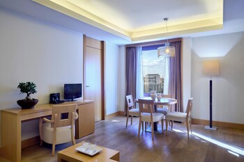 Lazart Hotel, Trademark Collection By Wyndham