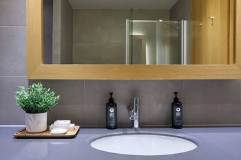 Lazart Hotel, Trademark Collection By Wyndham