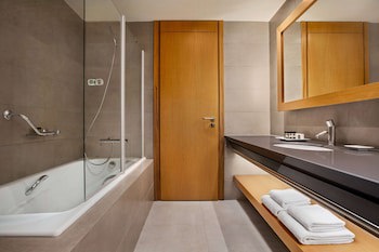 Lazart Hotel, Trademark Collection By Wyndham