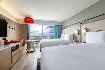 Crowne Plaza Resort Guam, An Ihg Hotel