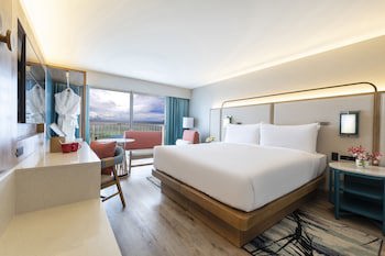 Crowne Plaza Resort Guam, An Ihg Hotel