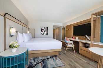 Crowne Plaza Resort Guam, An Ihg Hotel
