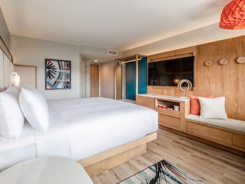 Crowne Plaza Resort Guam, An Ihg Hotel