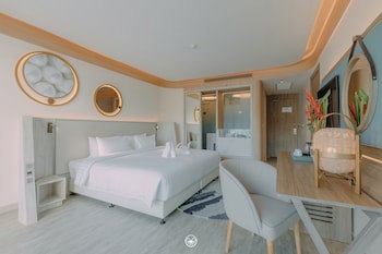 Andaman Embrace Patong