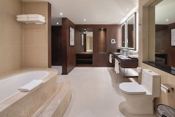 Crowne Plaza Manila Galleria, An Ihg Hotel