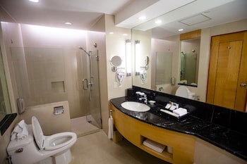 Crowne Plaza Manila Galleria, An Ihg Hotel