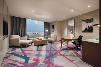 Crowne Plaza Manila Galleria, An Ihg Hotel