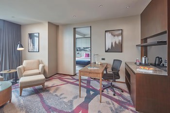Crowne Plaza Manila Galleria, An Ihg Hotel
