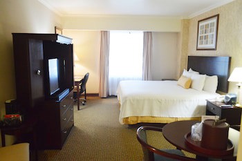 Best Western Plus Nuevo Laredo Inn & Suites