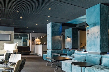 Periscope Hotel
