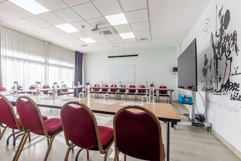 Travelodge Madrid Alcala De Henares