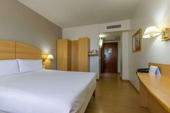 Travelodge Madrid Alcala De Henares