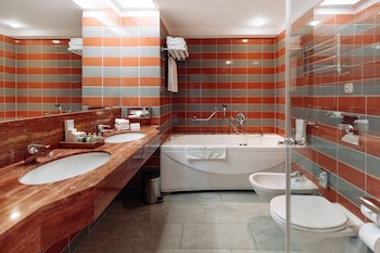 Vanagupe Spa And Conference Centre