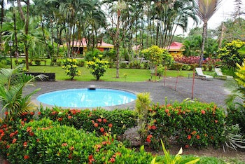 Arenal Country Inn