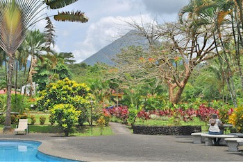 Arenal Country Inn