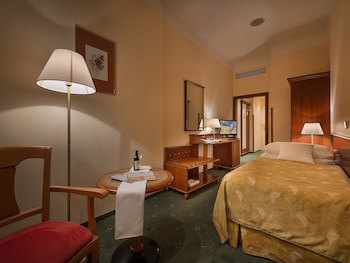 Ea Hotel Rokoko