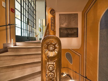 Ea Hotel Rokoko
