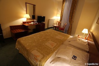 Ea Hotel Rokoko