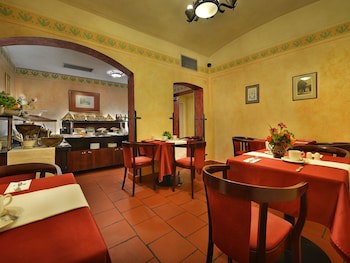 Ea Hotel Jeleni Dvur Prague Castle