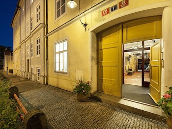 Ea Hotel Jeleni Dvur Prague Castle