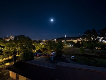 Ea Hotel Jeleni Dvur Prague Castle