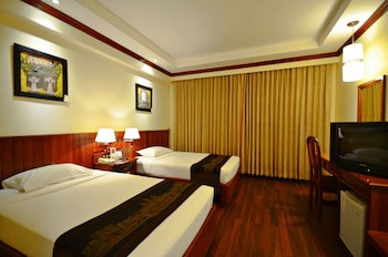City River Hotel