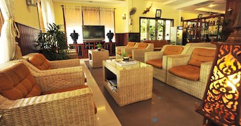 City River Hotel