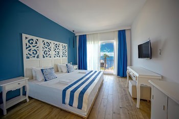 Blue Dreams Resort fotoğrafı