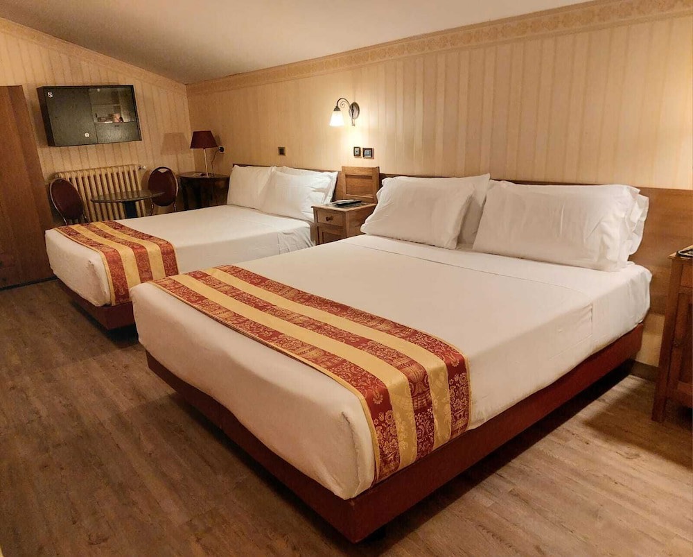 Hotel Falco D
