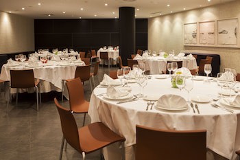 Ac Hotel Burgos By Marriott