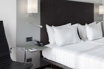 Ac Hotel Burgos By Marriott