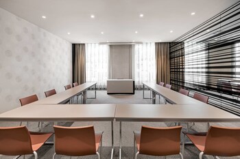 Ac Hotel Burgos By Marriott