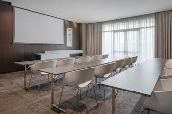 Ac Hotel Coslada Aeropuerto By Marriott