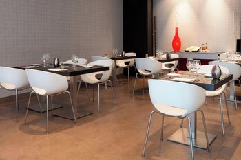 Ac Hotel Coslada Aeropuerto By Marriott