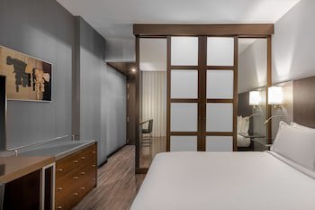 Ac Hotel Coslada Aeropuerto By Marriott
