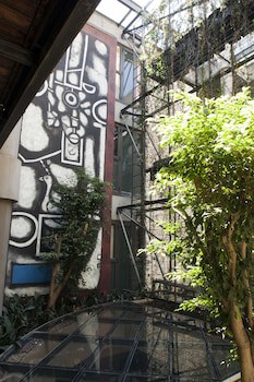 Raphael Penthouse Suites
