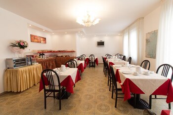 Hotel Aurora galeri fotoğrafı