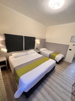 Hotel Aurora galeri fotoğrafı